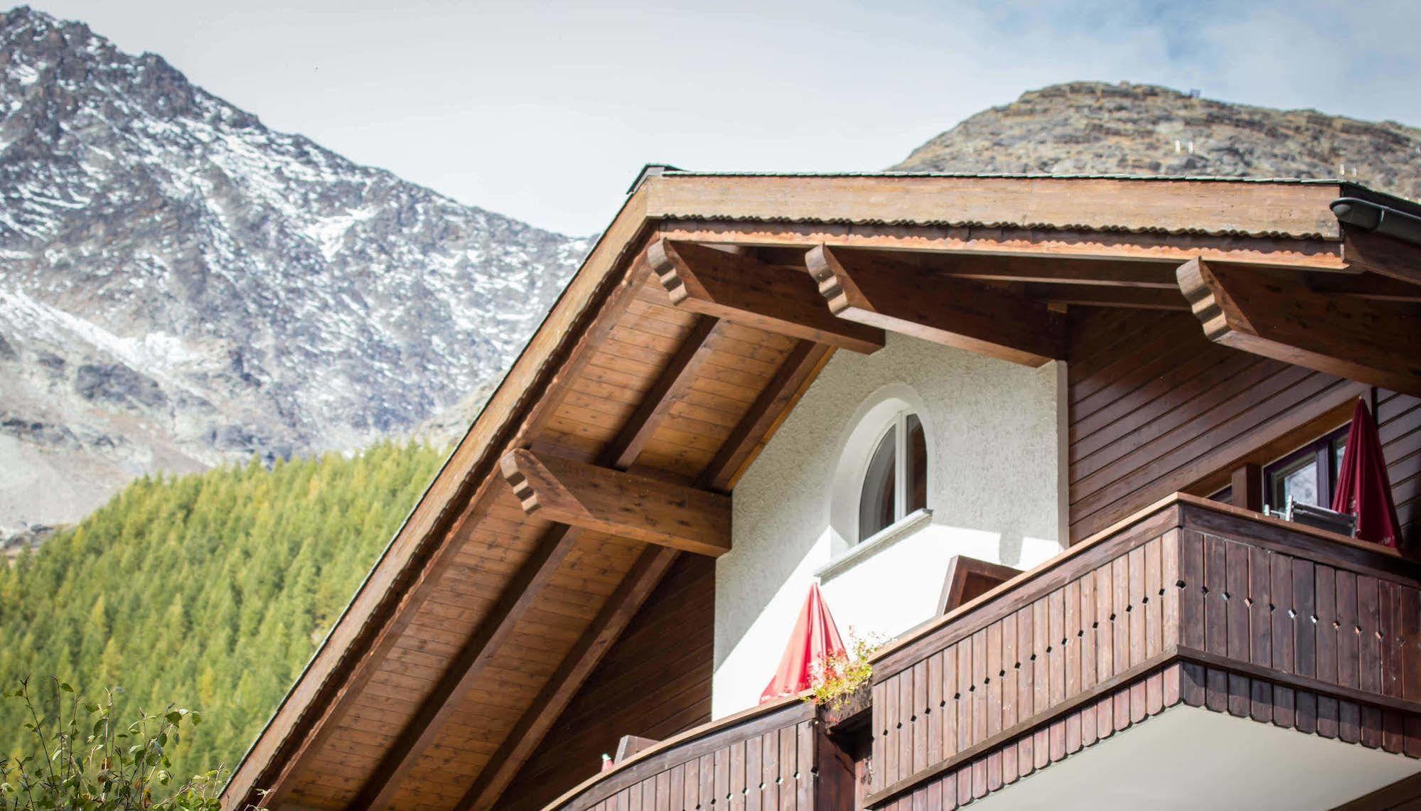 Berghof Garni - The Dom Collection Bed and Breakfast Saas-Fee Buitenkant foto