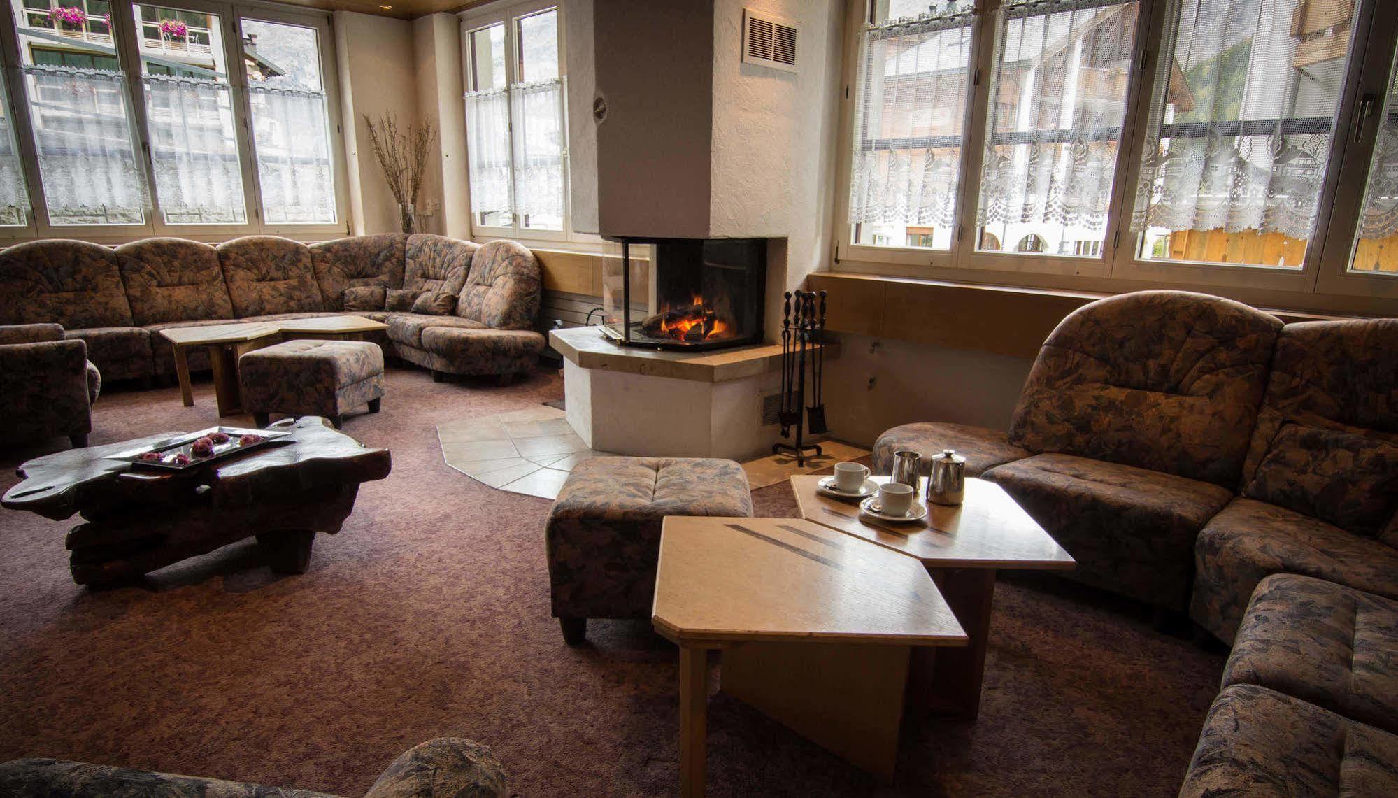 Berghof Garni - The Dom Collection Bed and Breakfast Saas-Fee Buitenkant foto