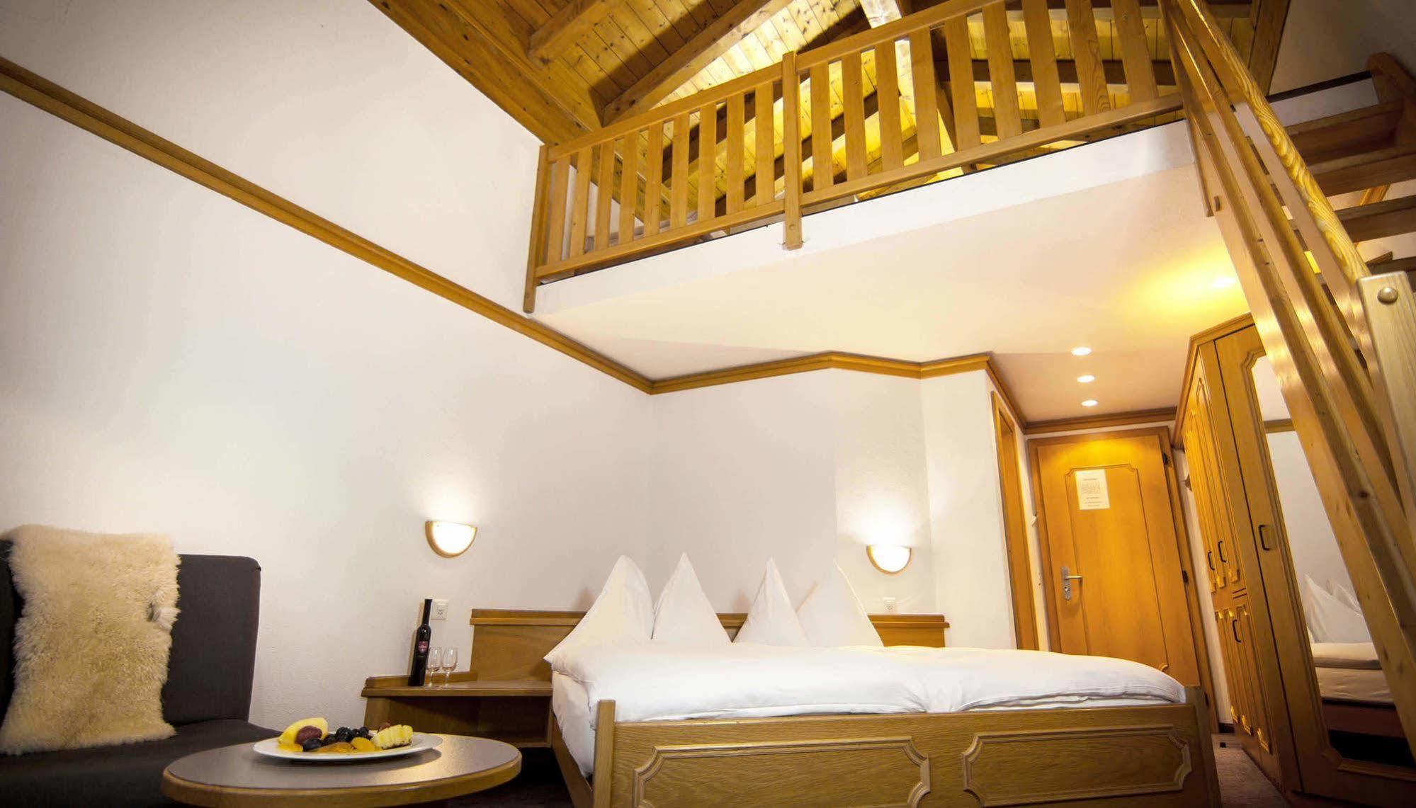 Berghof Garni - The Dom Collection Bed and Breakfast Saas-Fee Buitenkant foto
