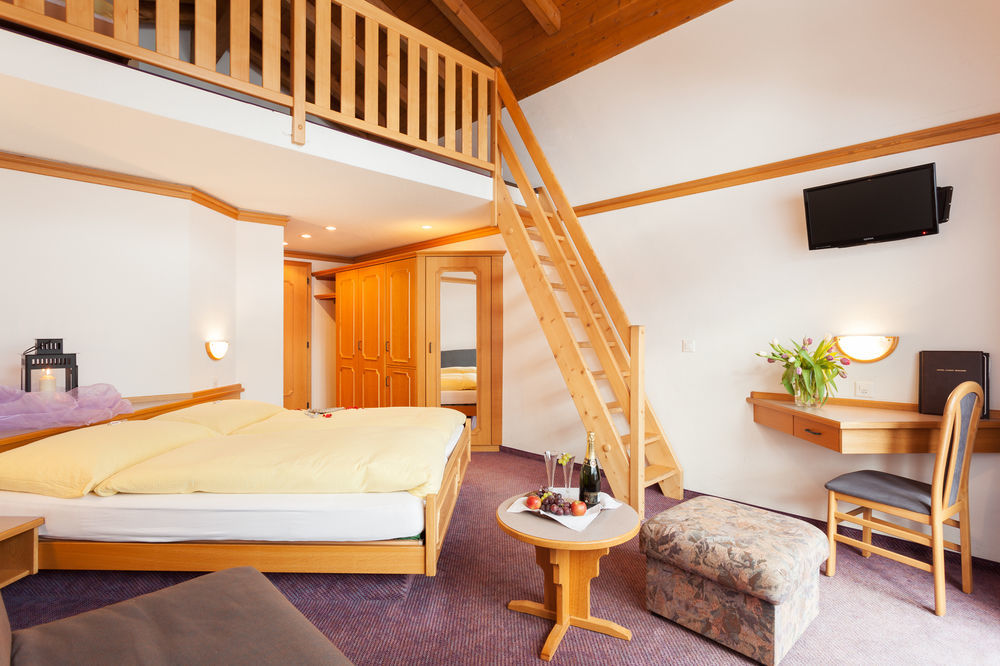 Berghof Garni - The Dom Collection Bed and Breakfast Saas-Fee Buitenkant foto